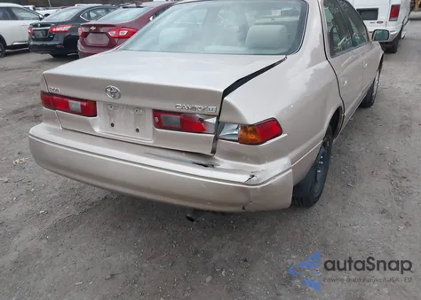 1999 Toyota Camry Le from USA, damaged, VIN 4T1BG22K1XU877271